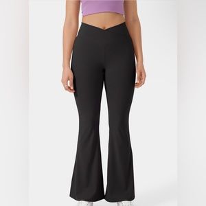 COPY - HALARA Crossover High Waisted Flare Leggings